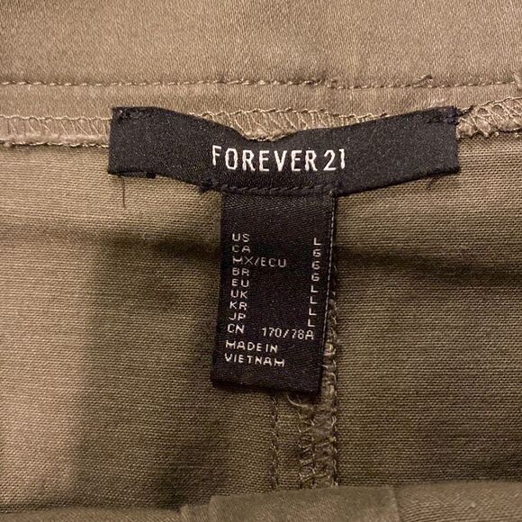 Forever 21 Button Green Skirt - Picture 2 of 4